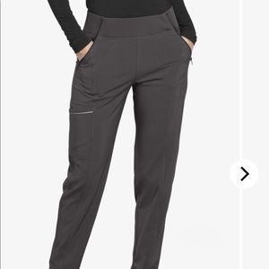 NWOT Cherokee Tapered Joggers Pewter in M/T